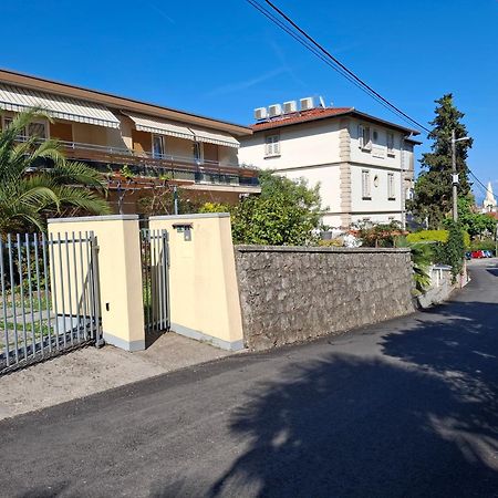 Apartments Orange Lovran Exterior photo